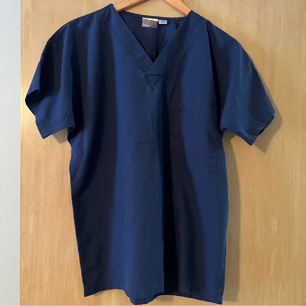 Small - one pocket scrub top